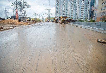 Проверка хода реконструкции улицы Чистяковой в Новой Трёхгорке в Одинцовском округе