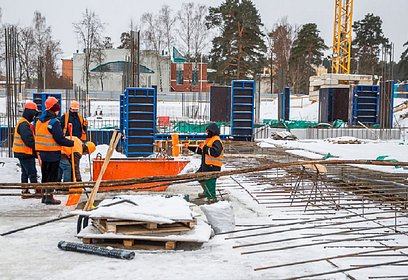 Проверка хода строительства новой школы в поселке Горки-2 Одинцовского округа