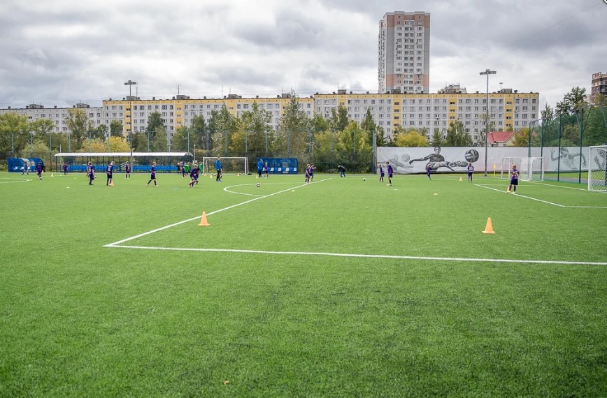 Открытие обновленного футбольного стадиона в городе Одинцово