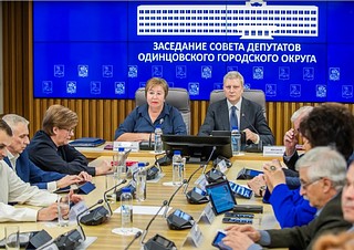26 апреля 2024 года, состоялось очередное заседание Совета депутатов Одинцовского городского округа. Одним из вопросов повестки заседания являлось рассмотрение отчета о деятельности Контрольно-счетной палаты Одинцовского городского округа за 2023 год. С докладом по данному вопросу выступил Председатель Контрольно-счетной палаты Одинцовского городского округа Ермолаев Никита Андреевич